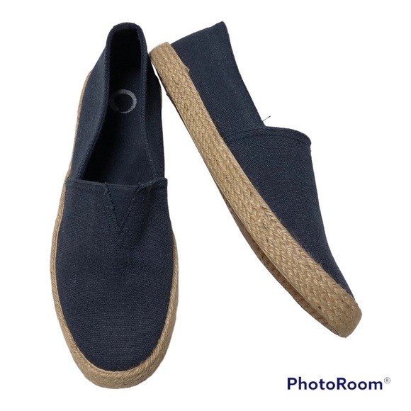 Shoes - CUTE NAVY CASUAL CANVAS SHOES